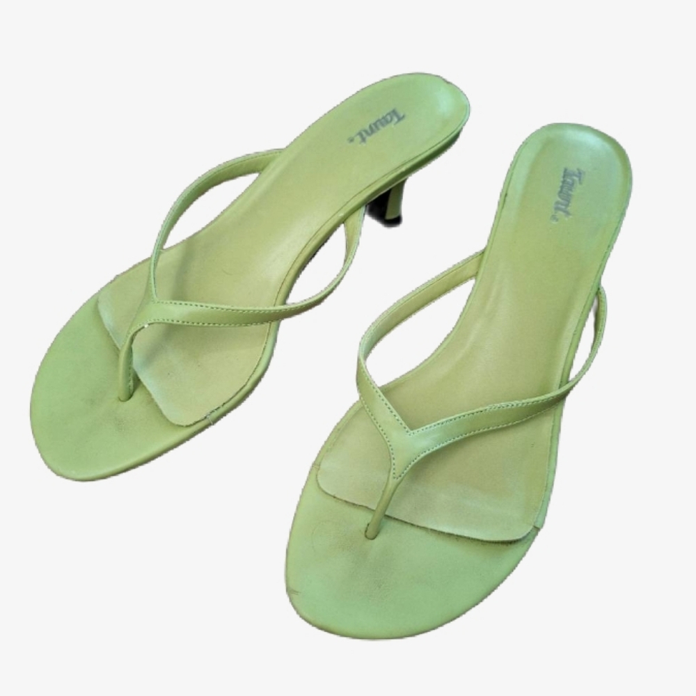 SOLD Lime Kitten Heels